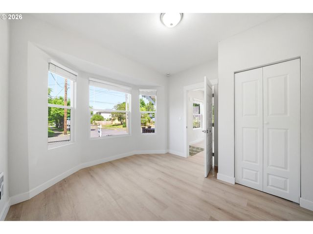 8950 N SMITH St, Portland, OR 97203