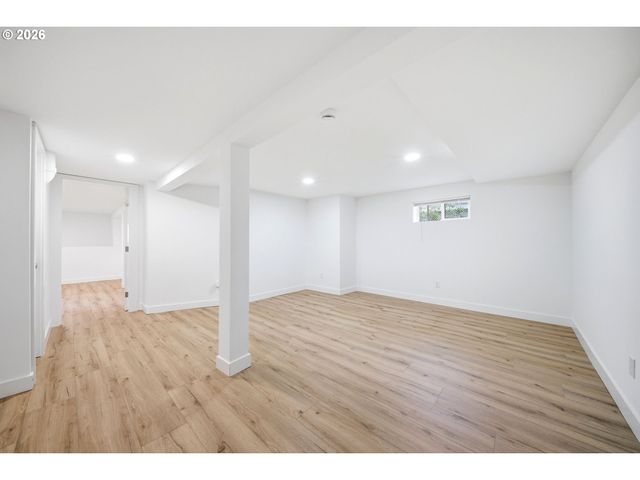 8950 N SMITH St, Portland, OR 97203