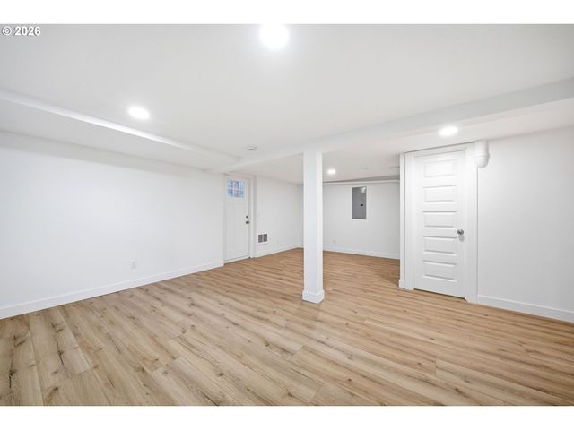 8950 N SMITH St, Portland, OR 97203