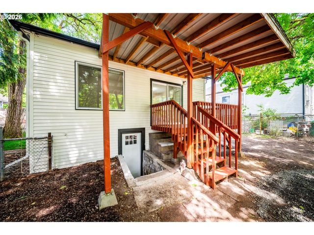 8950 N SMITH St, Portland, OR 97203