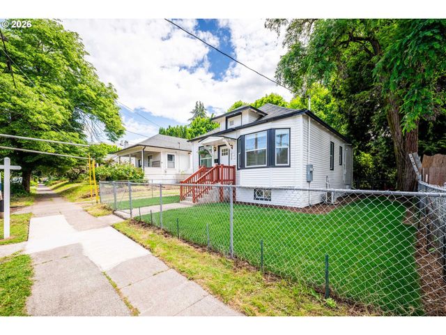 8950 N SMITH St, Portland, OR 97203
