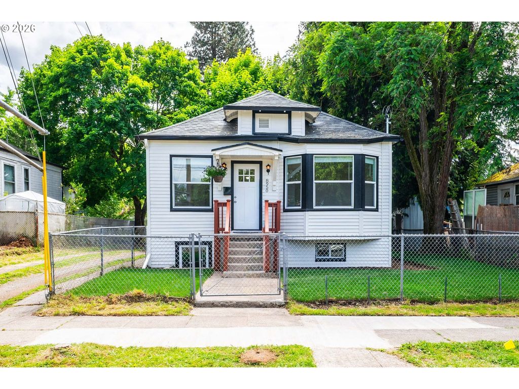 8950 N SMITH St, Portland, OR 97203