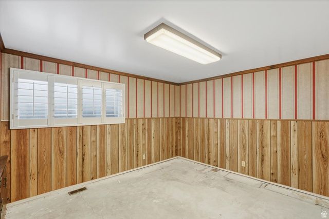 4608 S LOCUST LN, Holladay, UT 84117