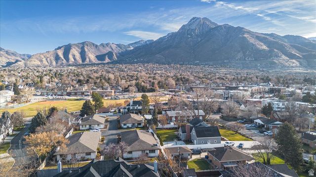 4608 S LOCUST LN, Holladay, UT 84117