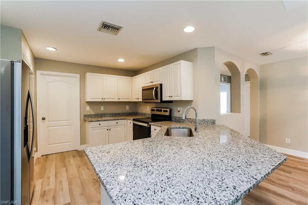 2706 51st ST SW, LEHIGH ACRES, FL 33976 — photo 4
