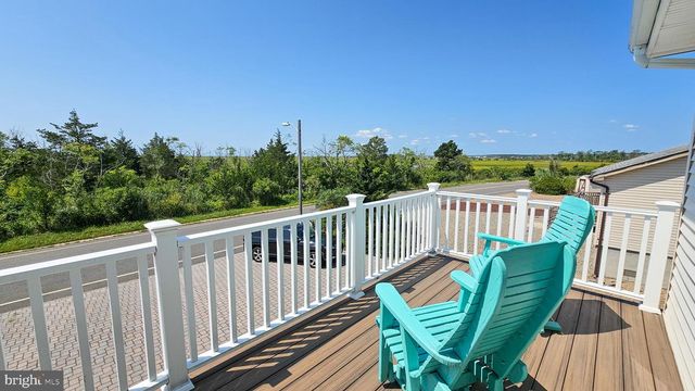 702 NEWELL AVE, Manahawkin, NJ 08050