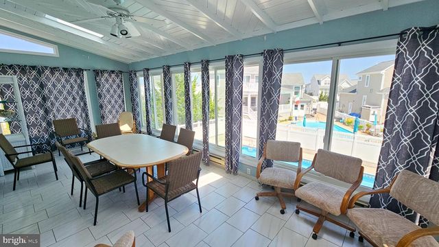 702 NEWELL AVE, Manahawkin, NJ 08050