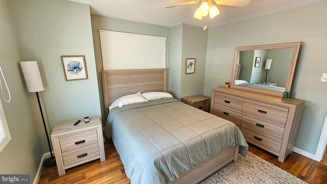 702 NEWELL AVE, Manahawkin, NJ 08050