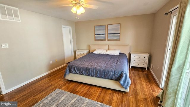 702 NEWELL AVE, Manahawkin, NJ 08050