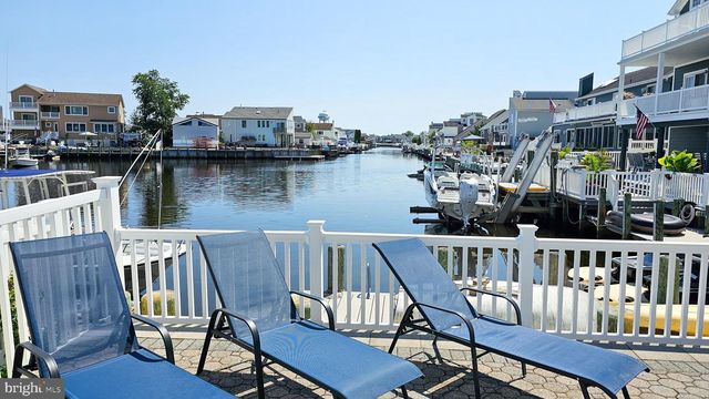 702 NEWELL AVE, Manahawkin, NJ 08050