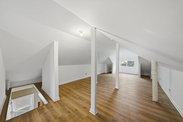 8533 S Rhodes Avenue, Chicago, IL 60619