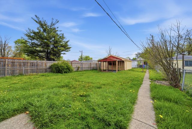 8533 S Rhodes Avenue, Chicago, IL 60619