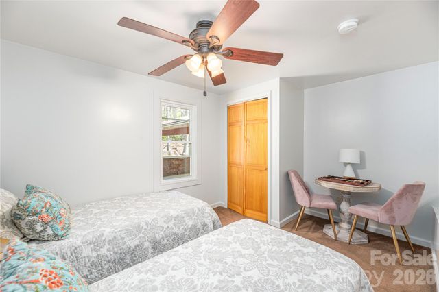 35 Grey Rock Valley, Black Mountain, NC 28711