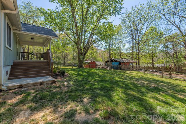35 Grey Rock Valley, Black Mountain, NC 28711