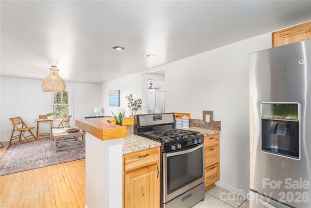 35 Grey Rock Valley, Black Mountain, NC 28711