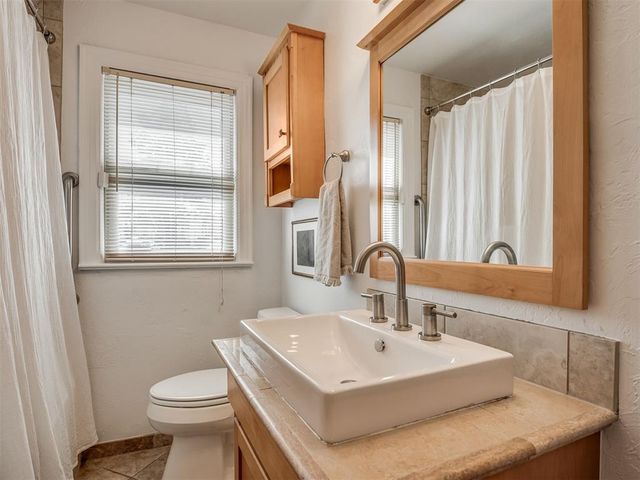 2201 N Gatewood Avenue, Oklahoma City, OK 73106