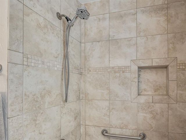 2201 N Gatewood Avenue, Oklahoma City, OK 73106