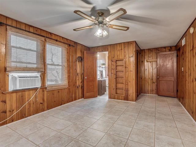 2201 N Gatewood Avenue, Oklahoma City, OK 73106