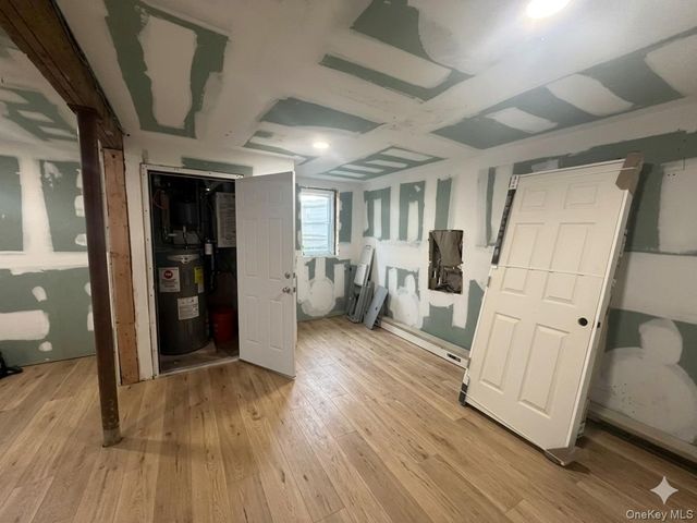 354 Easton Street, Ronkonkoma, NY 11779