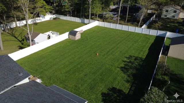 354 Easton Street, Ronkonkoma, NY 11779