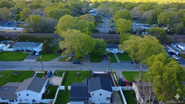 354 Easton Street, Ronkonkoma, NY 11779
