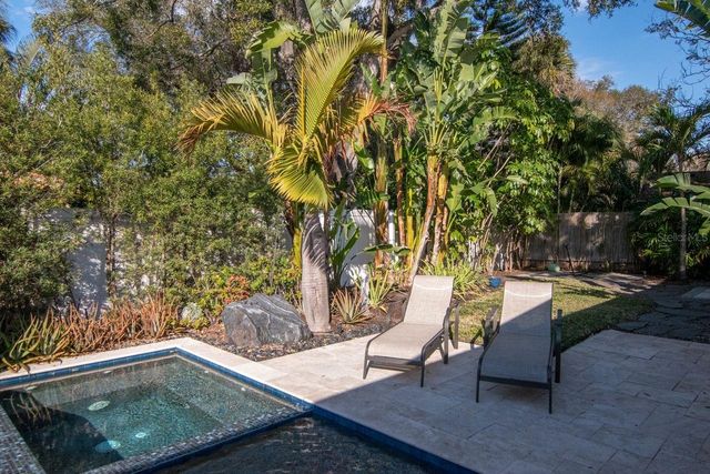 4715 W SAN JOSE STREET, Tampa, FL 33629