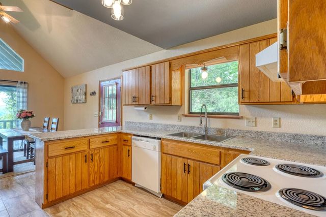 66 Black Bear Trace, Murphy, NC 28906