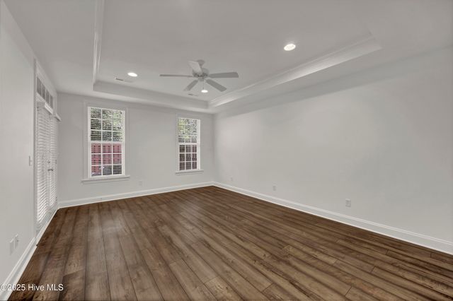 5135 Somersett Lane, Wilmington, NC 28409