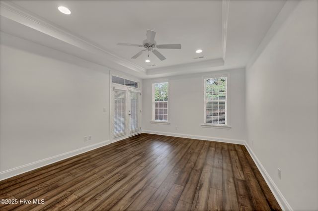 5135 Somersett Lane, Wilmington, NC 28409