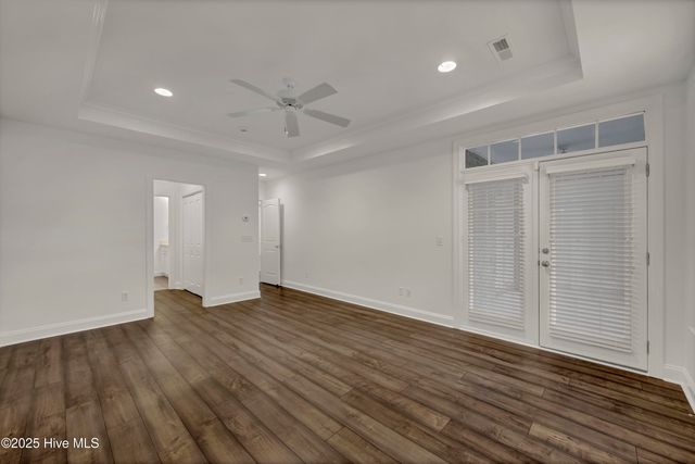 5135 Somersett Lane, Wilmington, NC 28409