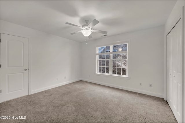 5135 Somersett Lane, Wilmington, NC 28409