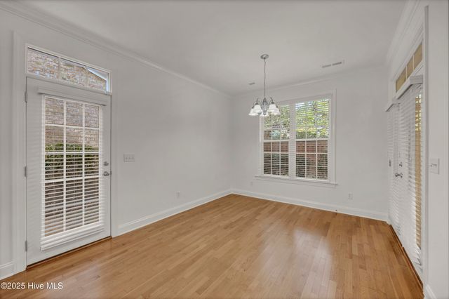 5135 Somersett Lane, Wilmington, NC 28409