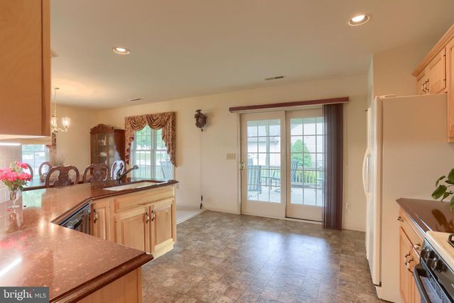 90 ARBOR DR, Myerstown, PA 17067