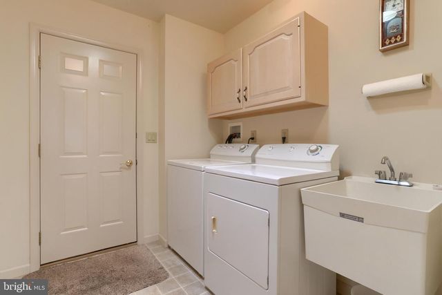 90 ARBOR DR, Myerstown, PA 17067