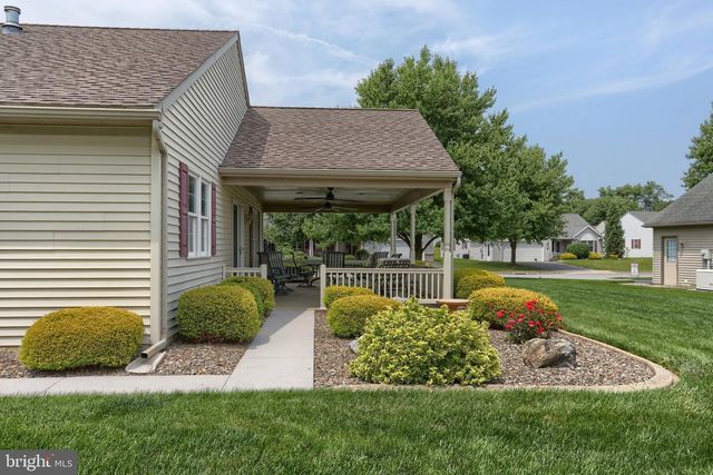 90 ARBOR DR, Myerstown, PA 17067