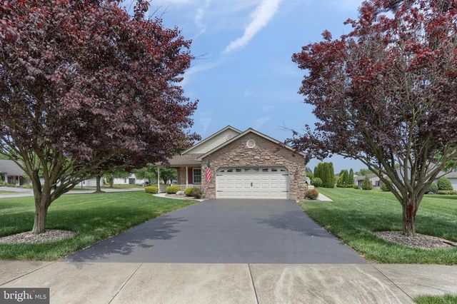 90 ARBOR DR, Myerstown, PA 17067