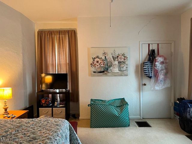 918 Second Avenue, New Cumberland, WV 26047