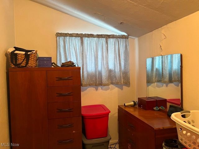 918 Second Avenue, New Cumberland, WV 26047