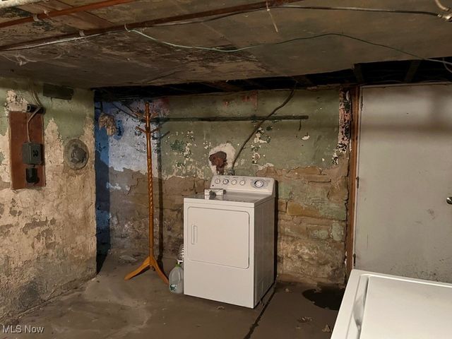 918 Second Avenue, New Cumberland, WV 26047