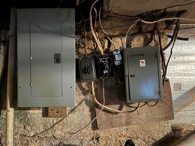 918 Second Avenue, New Cumberland, WV 26047