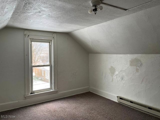 918 Second Avenue, New Cumberland, WV 26047