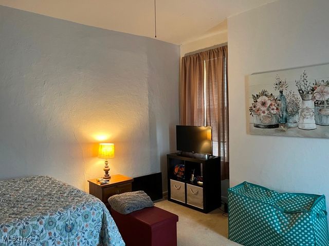 918 Second Avenue, New Cumberland, WV 26047