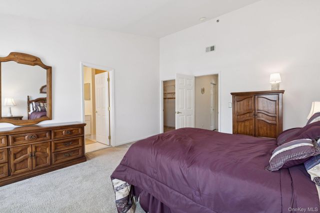 4 Commodore Circle, Port Jefferson Station, NY 11776