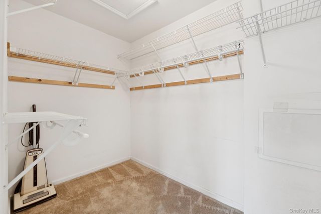 4 Commodore Circle, Port Jefferson Station, NY 11776