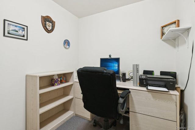 4 Commodore Circle, Port Jefferson Station, NY 11776