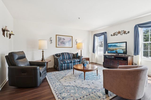 4 Commodore Circle, Port Jefferson Station, NY 11776