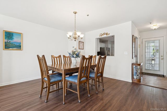 4 Commodore Circle, Port Jefferson Station, NY 11776