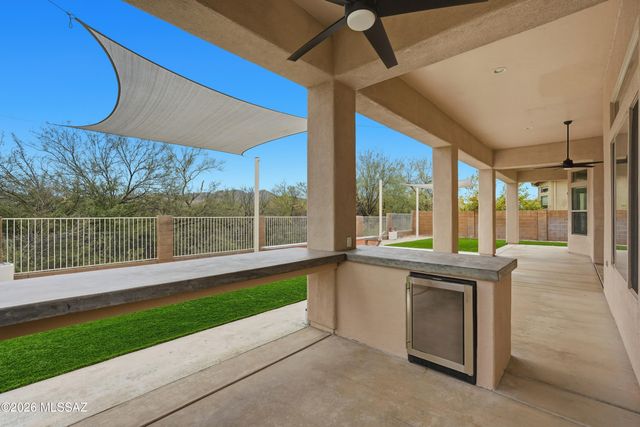 13675 N Napoli Way, Oro Valley, AZ 85755