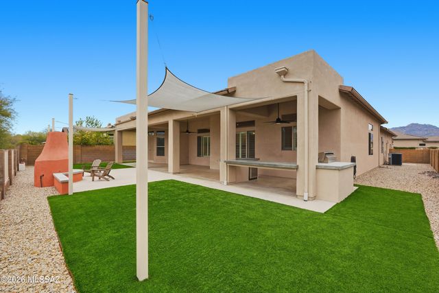 13675 N Napoli Way, Oro Valley, AZ 85755