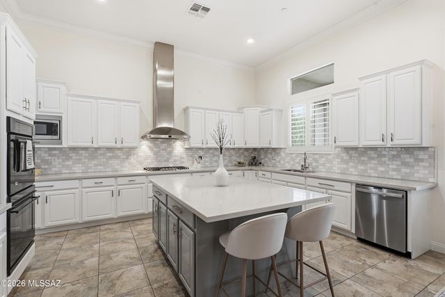 13675 N Napoli Way, Oro Valley, AZ 85755